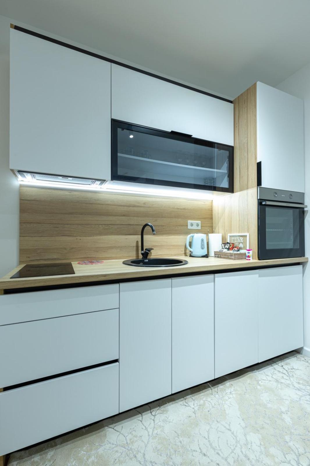 Ultra Modern 1-bedroom With Free Garage -