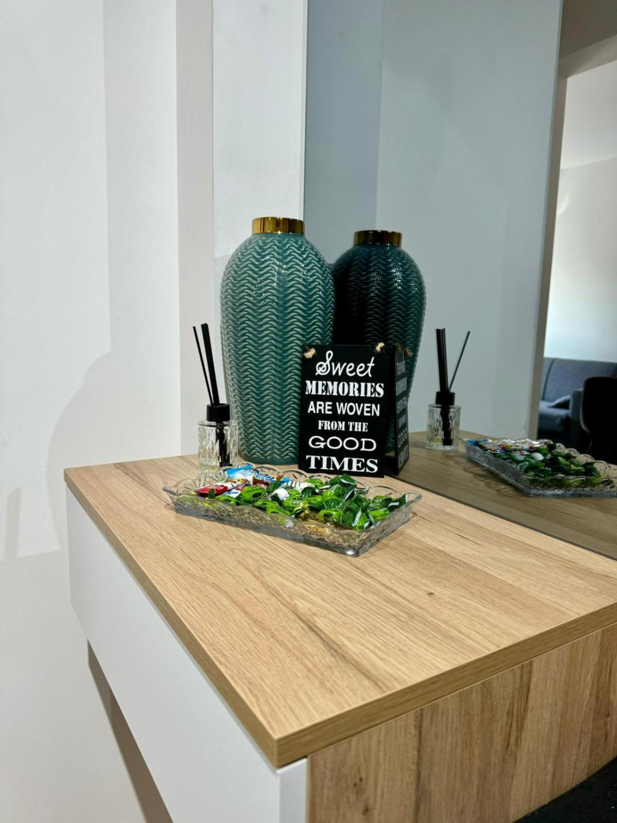 Ultra Modern 1-bedroom With Free Garage - Apartment Sarajevo
