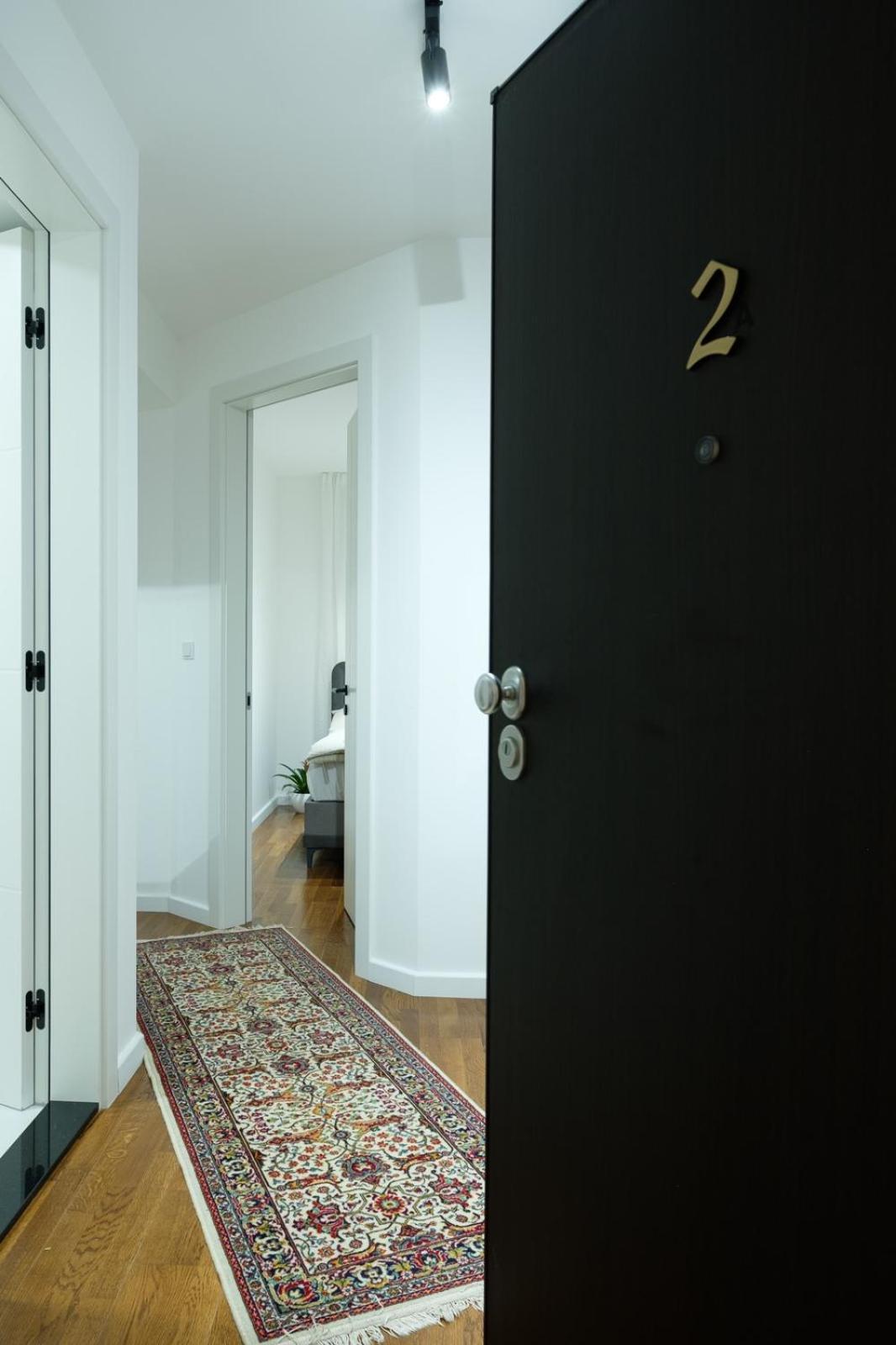 Apartment Ultra Modern 1-bedroom With Free Garage -